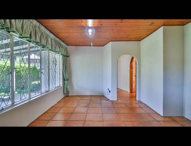 8 BEDROOM FREEHOLD FOR SALE IN CHASEDENE